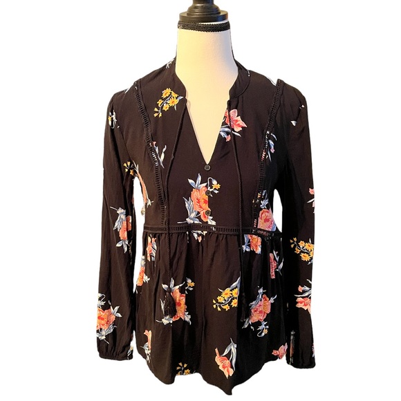 Mudd Tops - Mudd Floral Blouse Black With Tassles Multicolor Flowers Pink V Neck Medium
